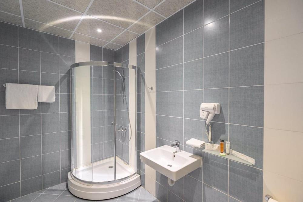 רוסה Adeo Hotel Sport & Spa מראה חיצוני תמונה